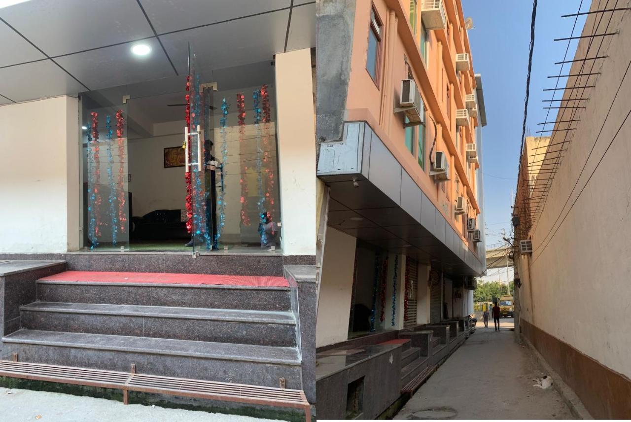 Hotel Noida Continental Exterior foto