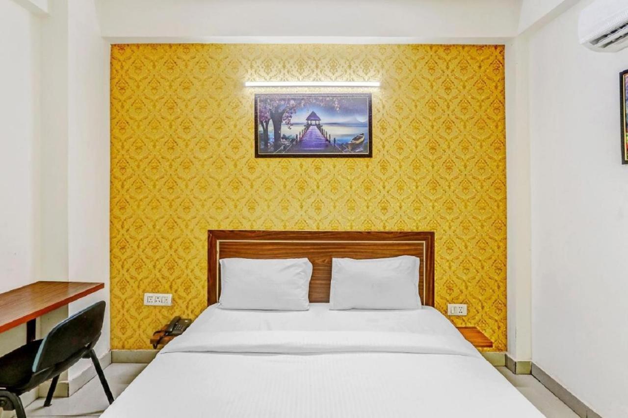 Hotel Noida Continental Exterior foto